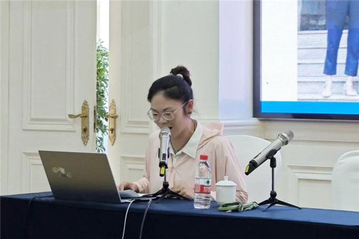 丁慧.jpg 丁慧.jpg