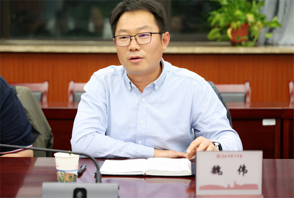 中国民航大学优质生源基地授牌仪式在luck18平台举行(图4) 中国民航大学优质生源基地授牌仪式在luck18平台举行(图4)