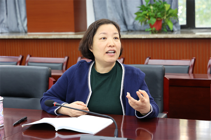 luck18平台召开2024-2025学年第一次社团指导老师会议(图5) luck18平台召开2024-2025学年第一次社团指导老师会议(图5)
