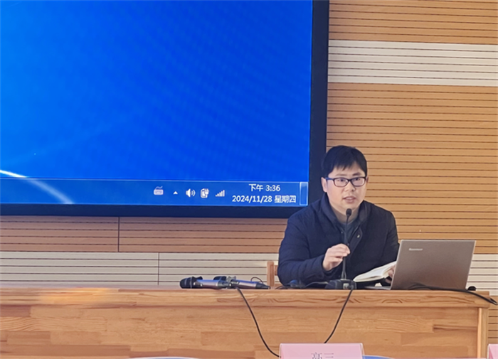 luck18平台数学组召开大组教研活动(图5) luck18平台数学组召开大组教研活动(图5)