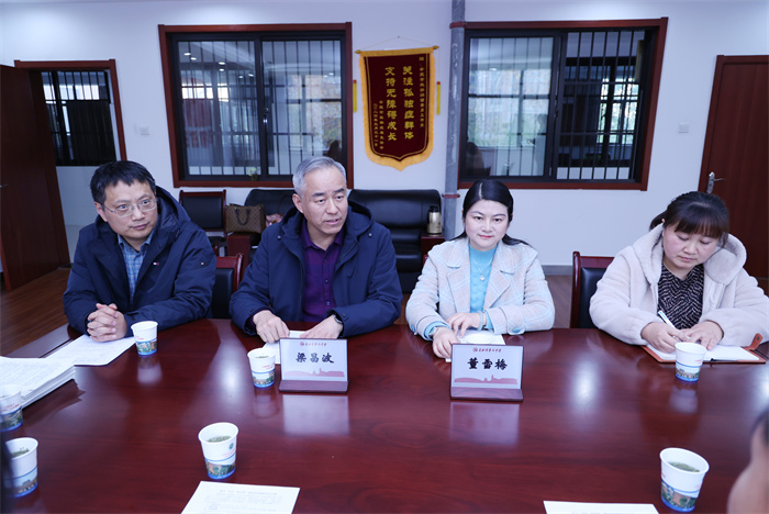 luck18平台高二年级顺利开展模拟政协系列活动(图3)