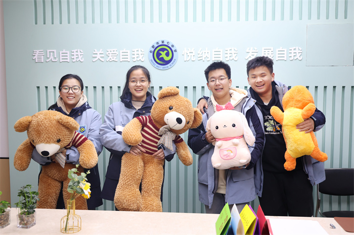 luck18平台开展校园科技文化艺术节之生命教育系列活动(图1) luck18平台开展校园科技文化艺术节之生命教育系列活动(图1)