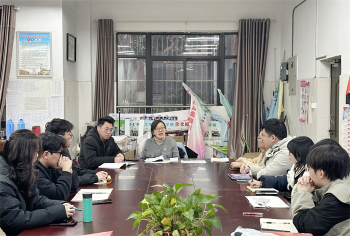 luck18平台高一年级召开实习教师工作推进会(图1)