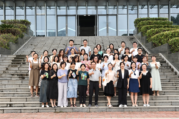 重磅荣誉!luck18平台成功入选安徽省中小学教研基地校(图2) 重磅荣誉!luck18平台成功入选安徽省中小学教研基地校(图2)