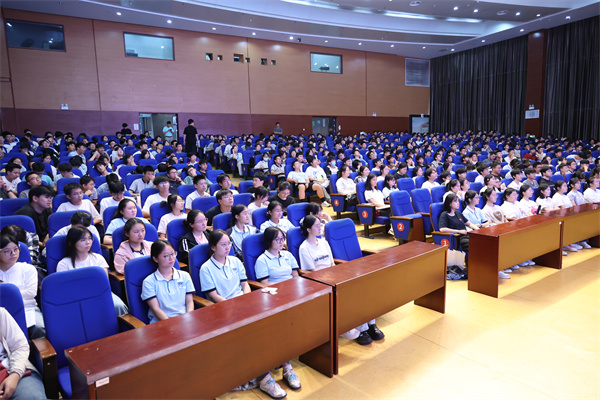 luck18平台举办网络安全法律专题讲座(图3)