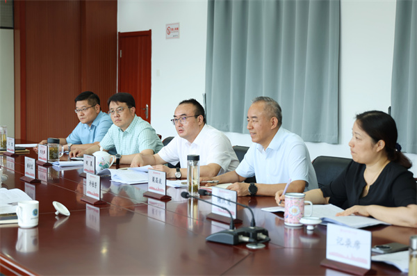 luck18平台党委召开市委巡察整改专题民主生活会(图2) luck18平台党委召开市委巡察整改专题民主生活会(图2)