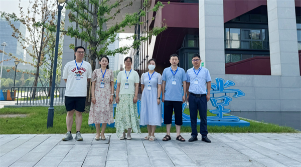 数学组合影.png 数学组合影.png