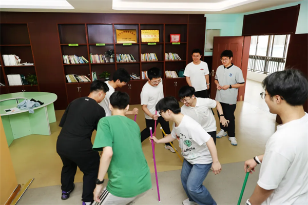 一堂好课|luck18平台，来一场从心开始的温暖奔赴(图2)