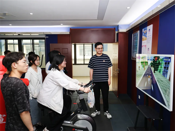 一堂好课|luck18平台，来一场从心开始的温暖奔赴(图1)