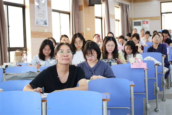 英语学科:探索教学新路径,碰撞思维新火花(图1) 英语学科:探索教学新路径,碰撞思维新火花(图1)