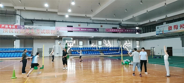 luck18平台认真备战市文教系统职工气排球比赛(图1)