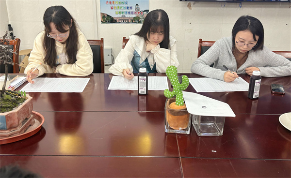 luck18平台高三年级召开班级学情分析会(图2)