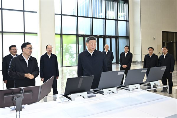 习近平：深入学习宣传贯彻党的二十届四中全会精神 以全面深化改革开放推动高质量发展(图7)