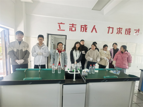 指尖酿奶香!luck18平台生物实践解锁酸奶发酵奥秘(图1) 指尖酿奶香!luck18平台生物实践解锁酸奶发酵奥秘(图1)