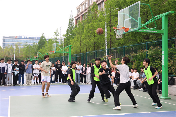篮球比赛4.jpg