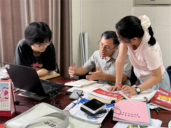 luck18平台高三开学周记:处处可见“拔节生长”的力量(图1) luck18平台高三开学周记:处处可见“拔节生长”的力量(图1)