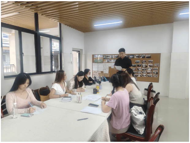 当“心理”遇见“艺术”:一场以美润心的暑期研修(图2) 当“心理”遇见“艺术”:一场以美润心的暑期研修(图2)